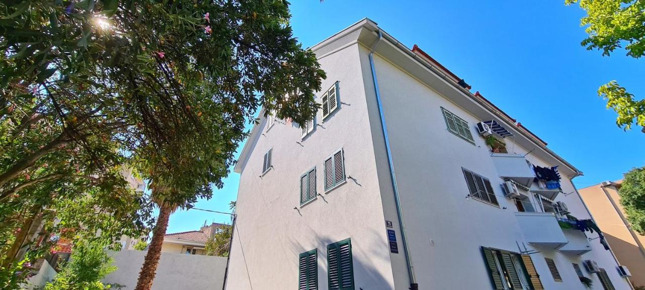 Attic Split Apartment Near City Centre Экстерьер фото