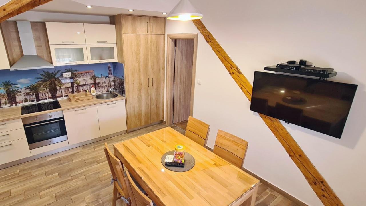 Attic Split Apartment Near City Centre Экстерьер фото
