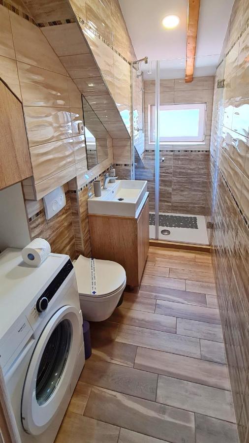 Attic Split Apartment Near City Centre Экстерьер фото