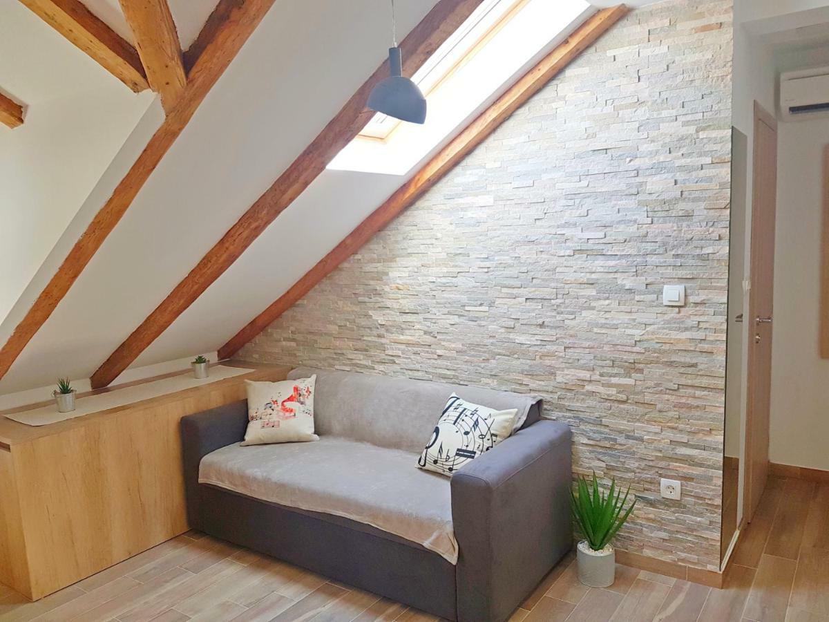 Attic Split Apartment Near City Centre Экстерьер фото